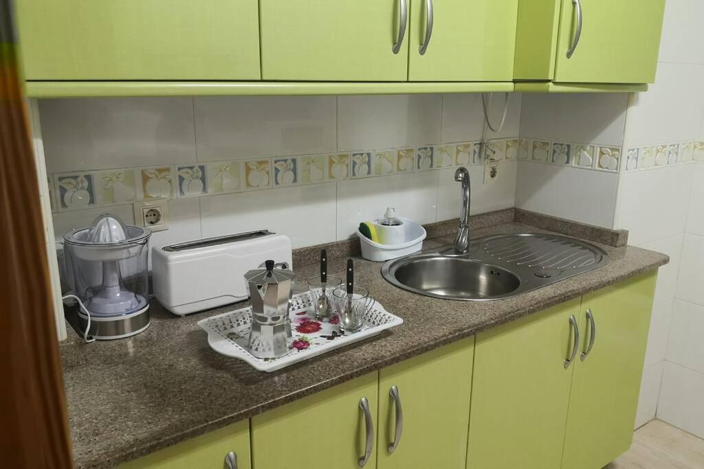 Apartmán Centro Roquetas 5 Minutos De La Playa En Coche Garaje Solo Si Esta Disponible Roquetas de Mar Exteriér fotografie